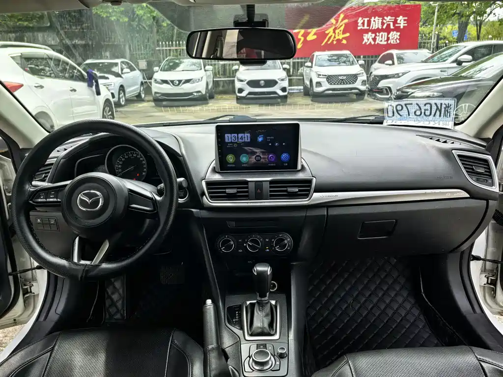 Mazda 3 Axela 2018