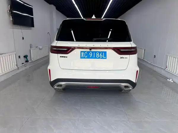 Geely Vision X6 2021