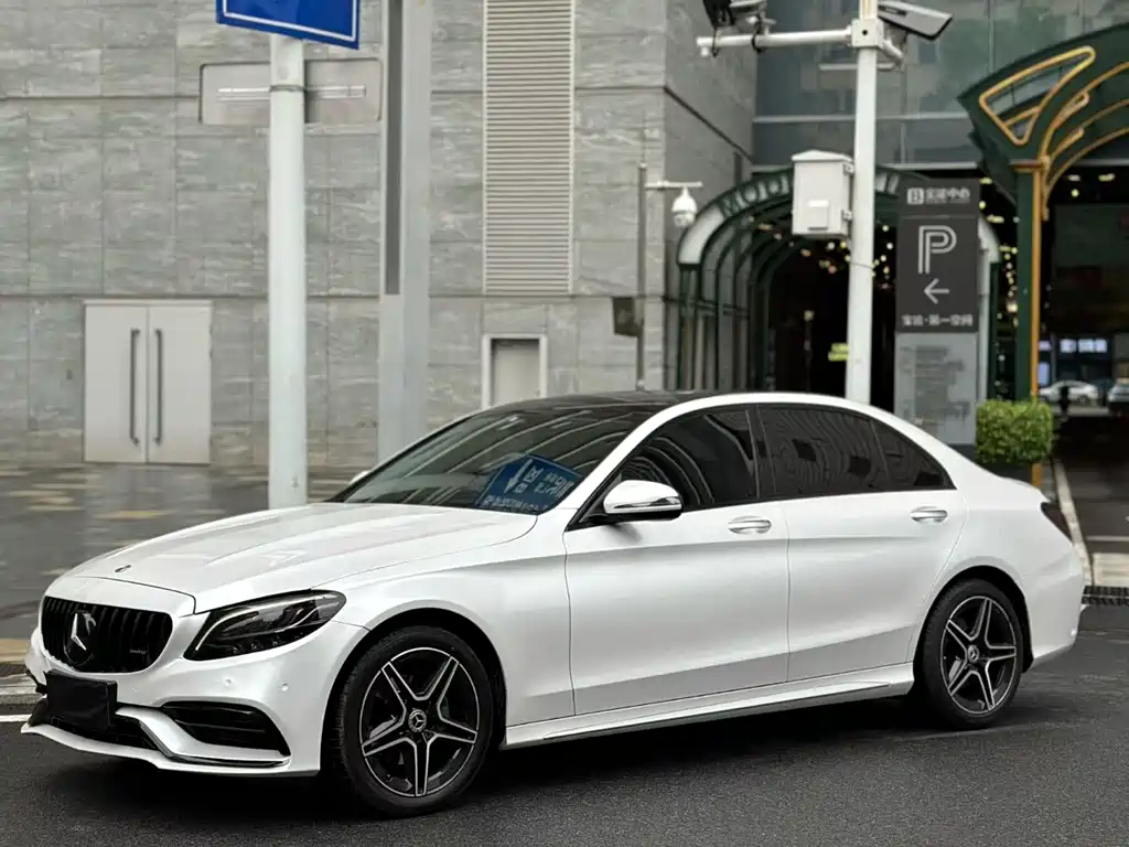 Mercedes-Benz C-Class 2022 — фото 1
