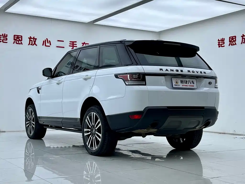 Land Rover Range Rover Sport 2016 — фото 18