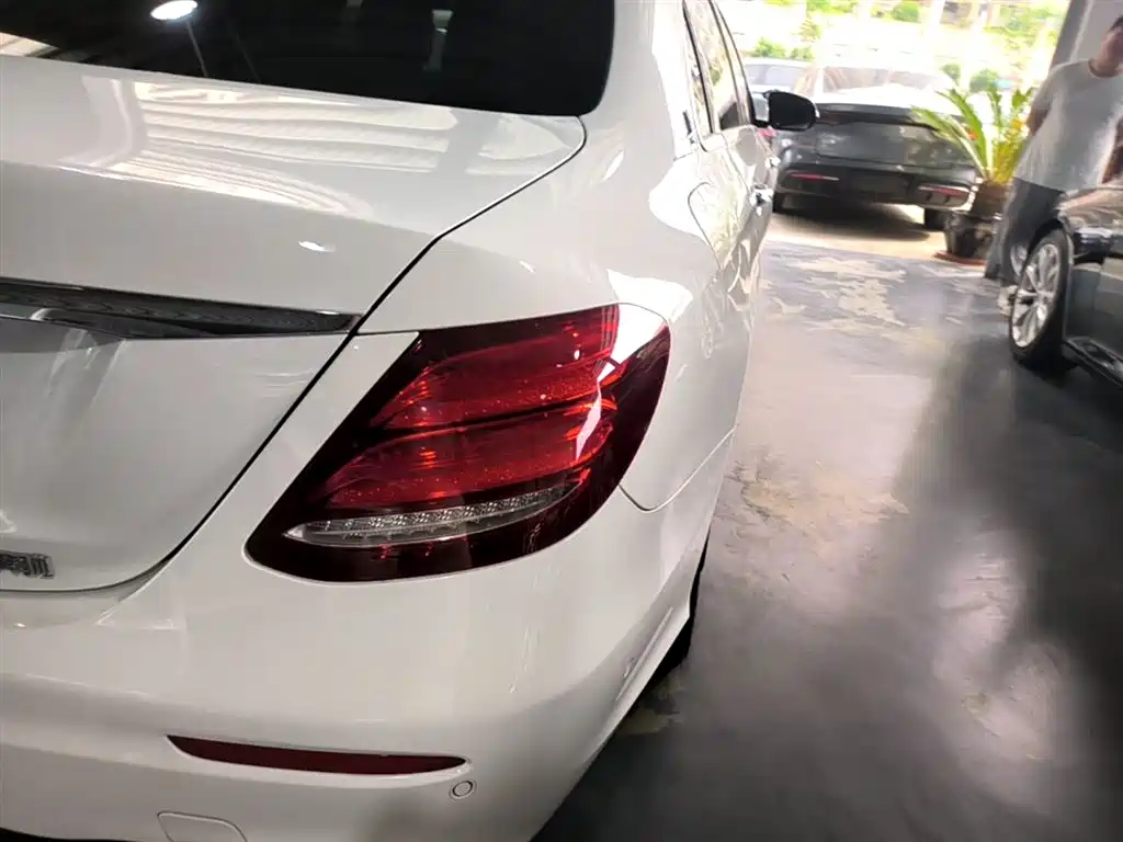 Mercedes-Benz E-Class 2020 — фото 8