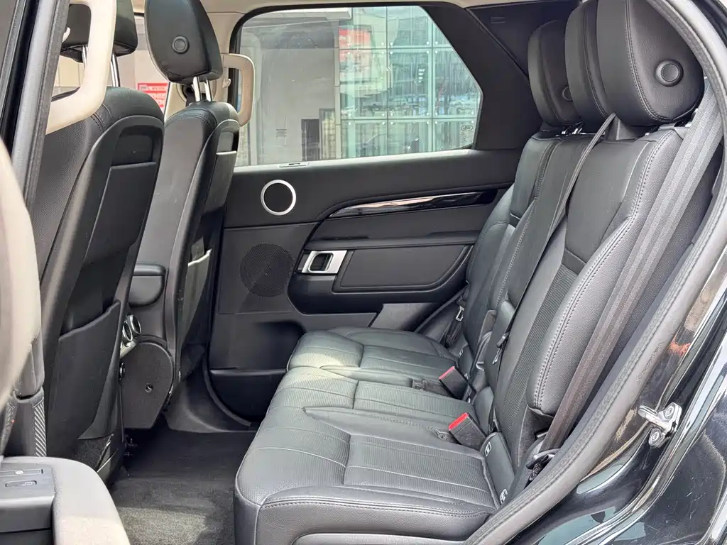 Land Rover Discovery 2020 — фото 11