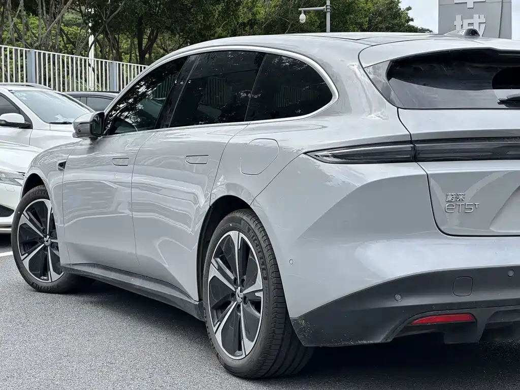 NIO ET5T 2023