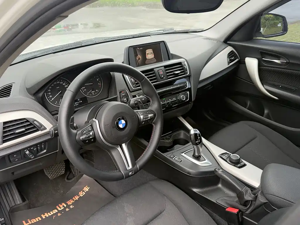BMW 1 Series 2015 — фото 14