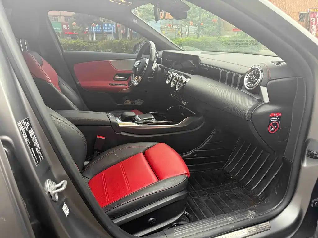 Mercedes-Benz A-Class AMG 2022 — фото 6