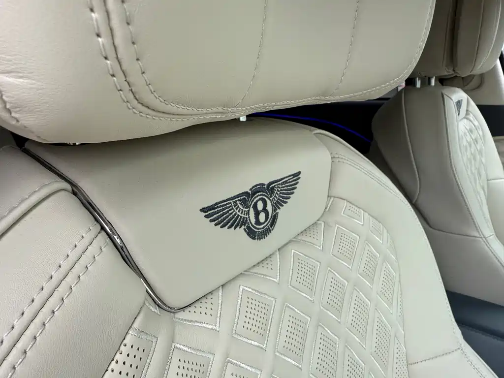 Bentley Flying Spur PHEV 2022 — фото 8