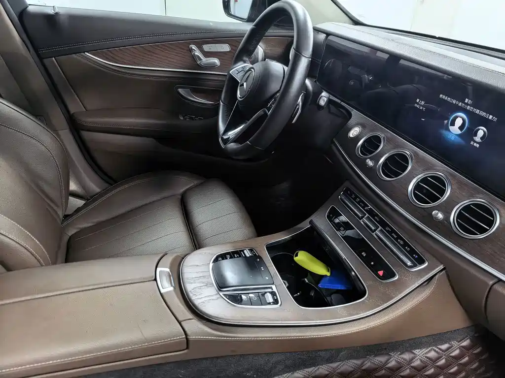 Mercedes-Benz E-Class 2022 — фото 10