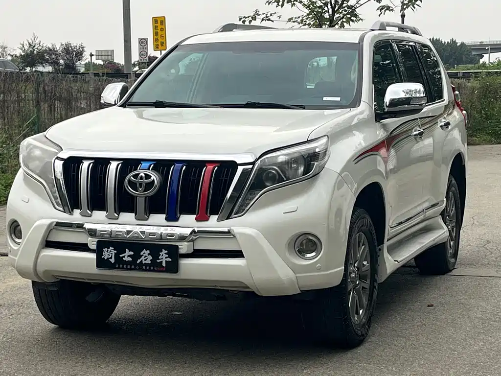 Toyota Prado 2017 — фото 1