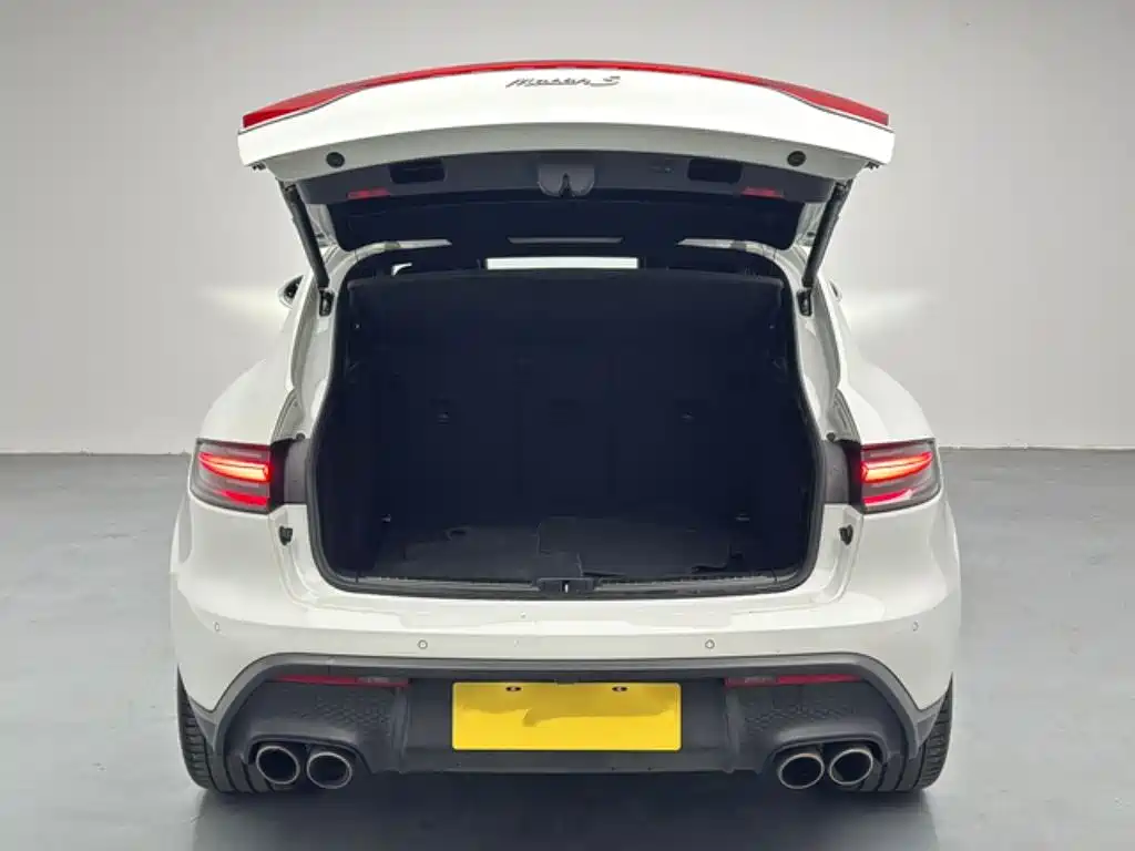 Porsche Macan 2023 — фото 17