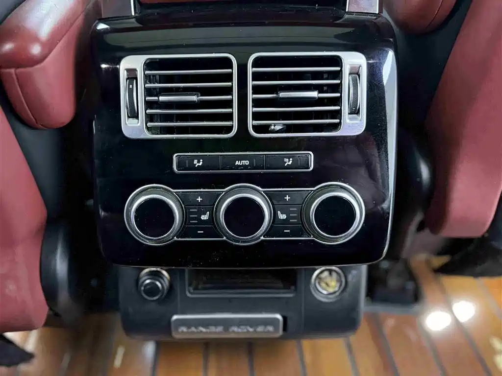 Land Rover Range Rover 2015 — фото 13