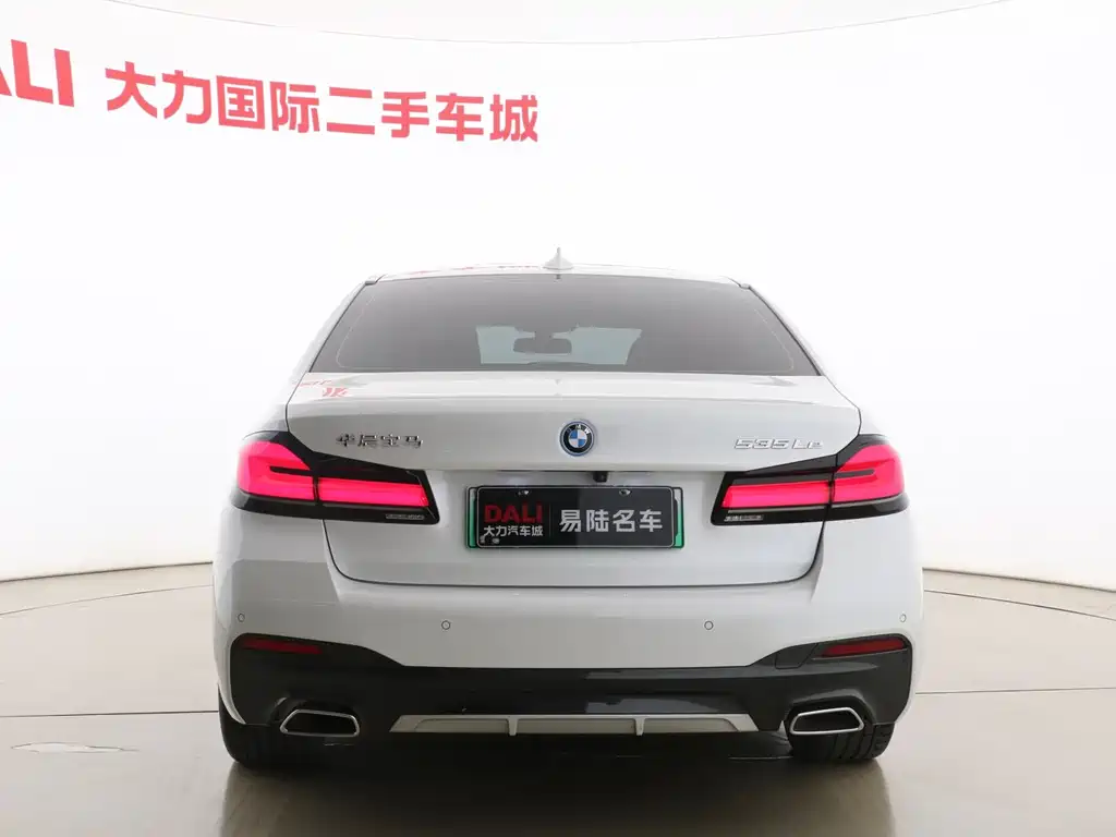 BMW 5 Series New Energy 2022 — фото 16