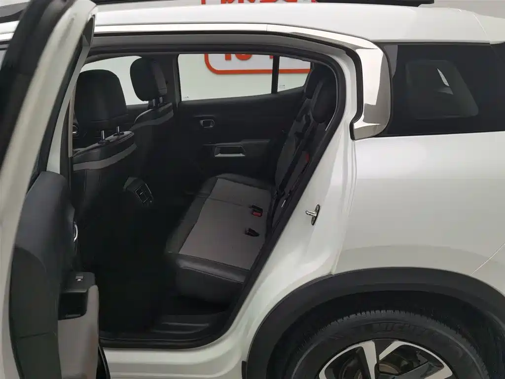 Citroen C5 AIRCROSS 2018 — фото 15