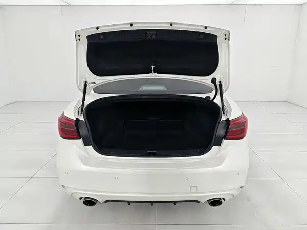 Infiniti Q50L 2018