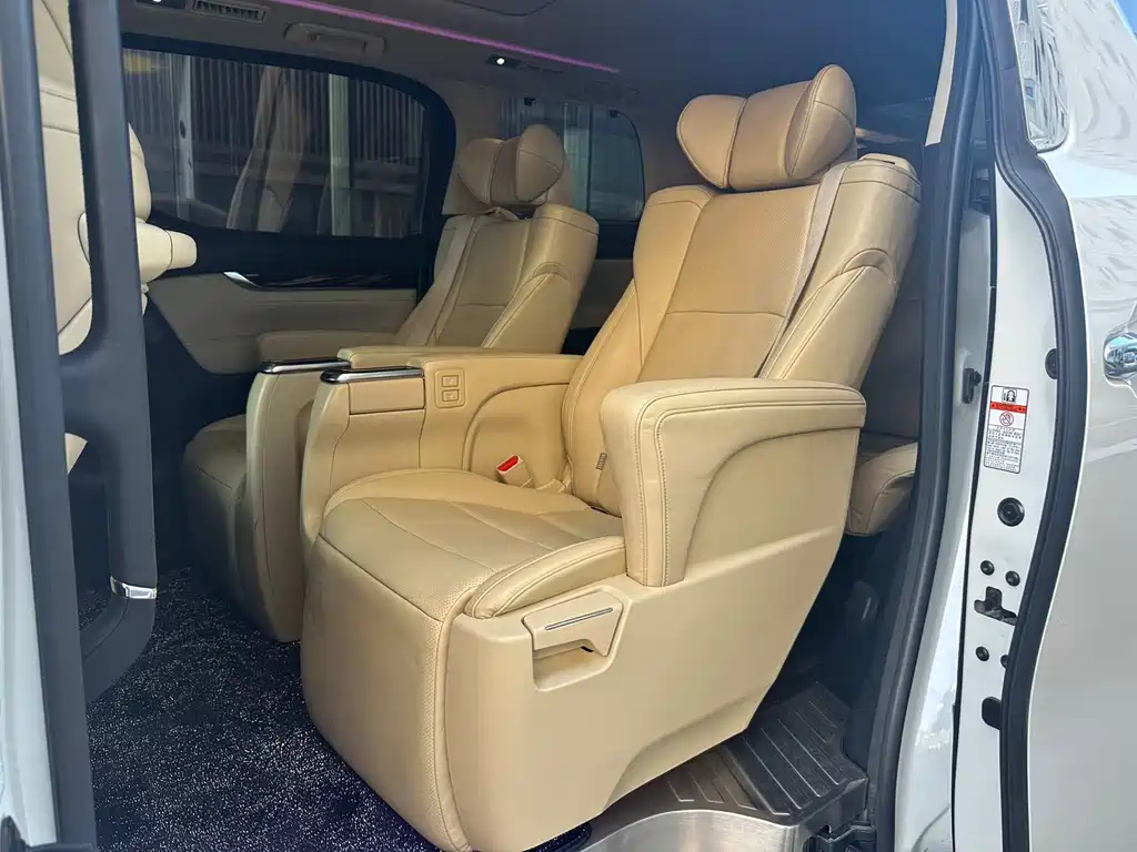 Toyota Alphard 2016 — фото 6