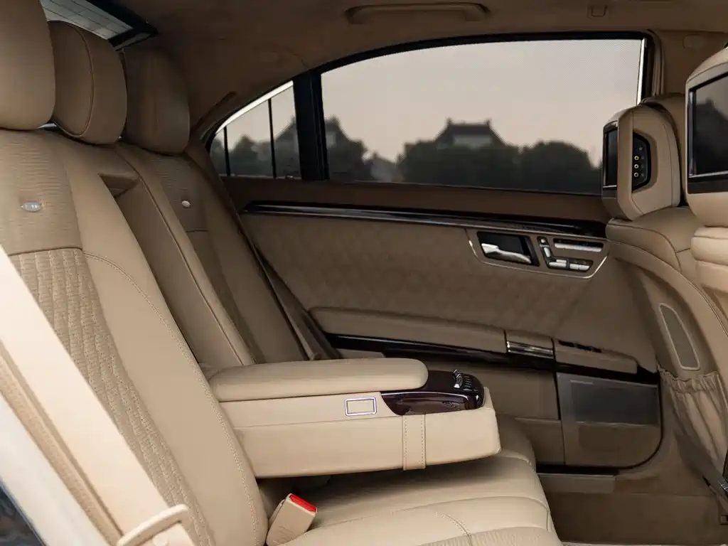 Mercedes-Benz S-Class AMG 2012 — фото 14