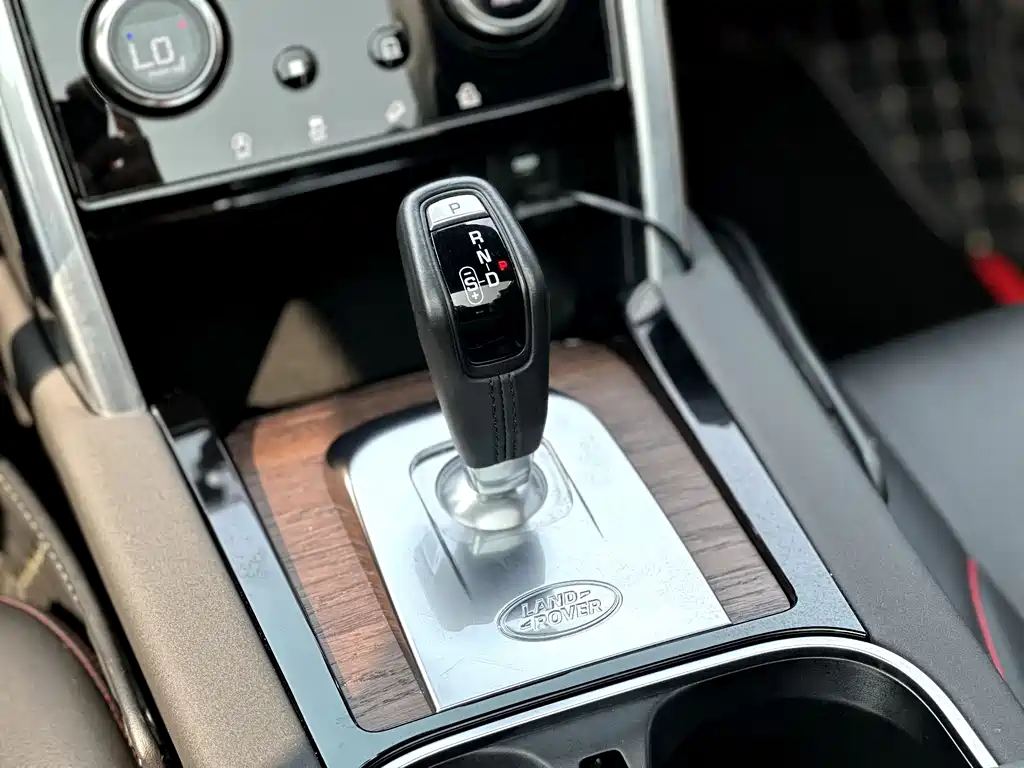 Land Rover Discovery Sport 2022 — фото 15