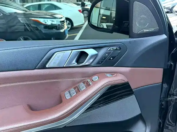 BMW X7 2020