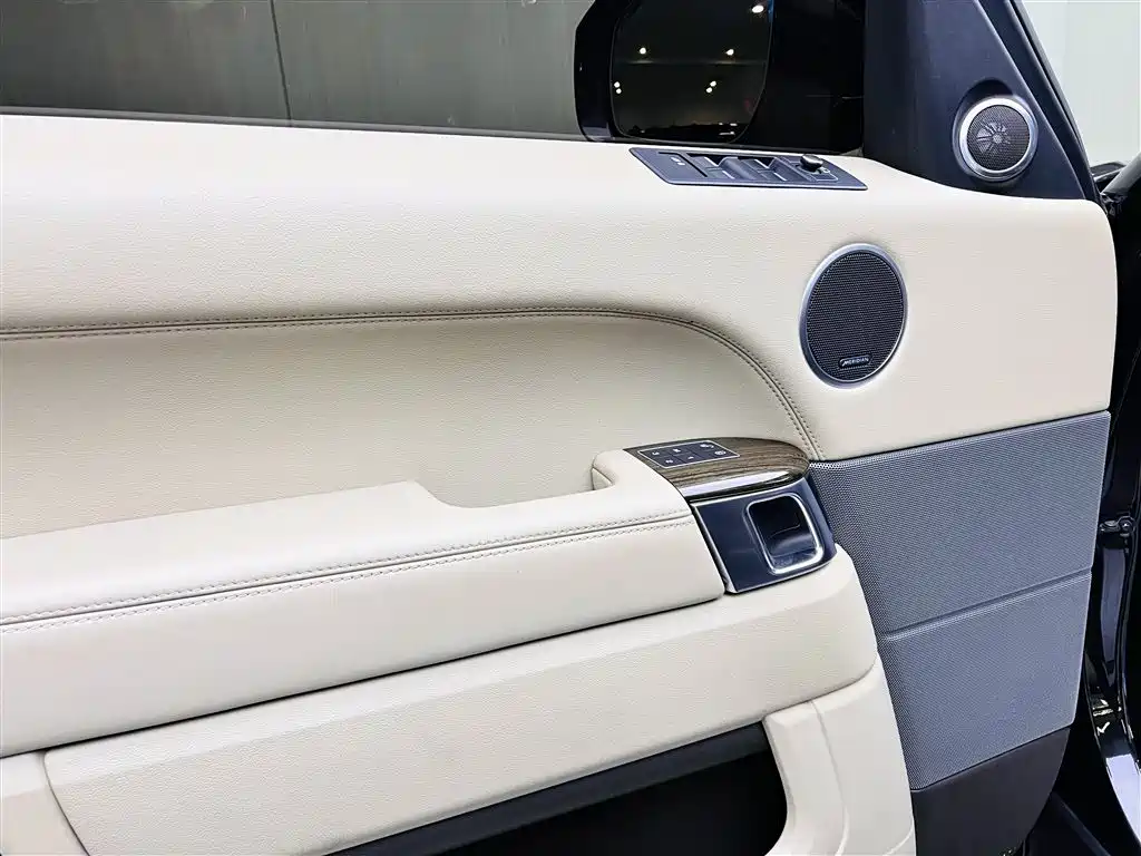Land Rover Sport 2018 — фото 11
