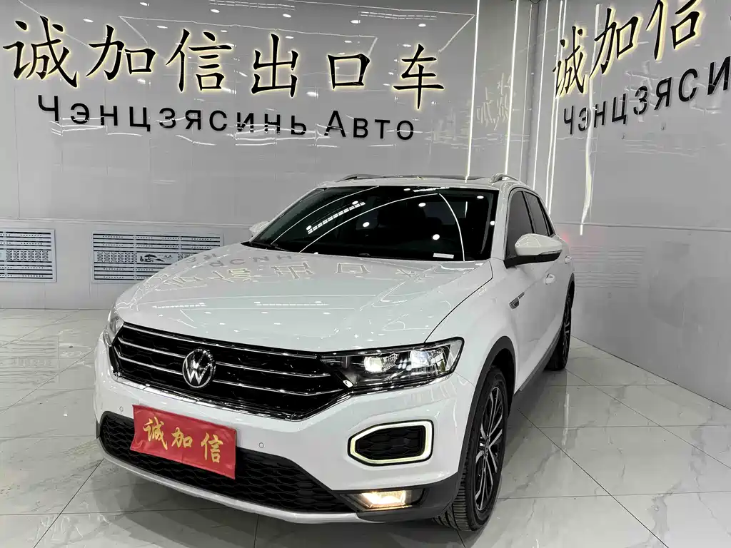 Volkswagen T-Roc 2023 — фото 1