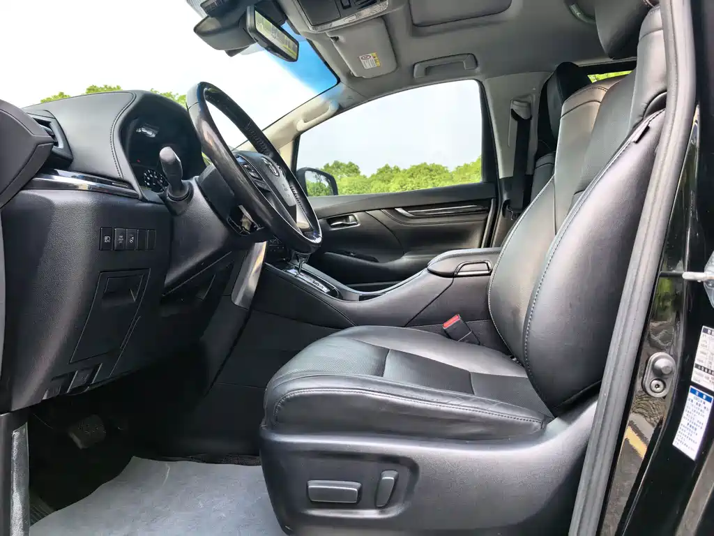 Toyota Vellfire 2021 — фото 6