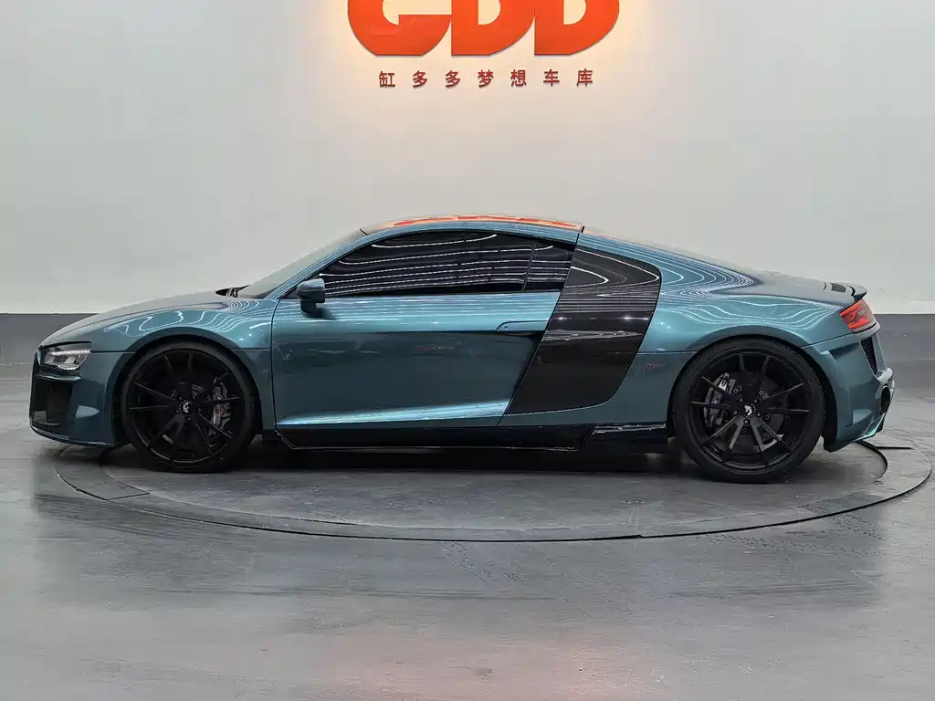 Audi R8 2014 — фото 10