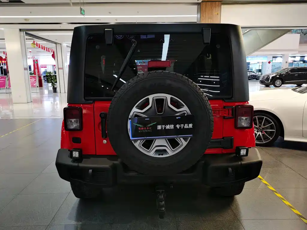 Jeep Wrangler 2017 — фото 4