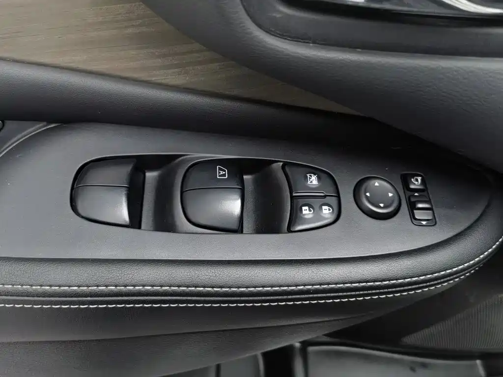 Nissan Murano 2018 — фото 9