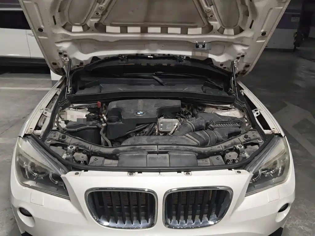 BMW X1 2015 — фото 11