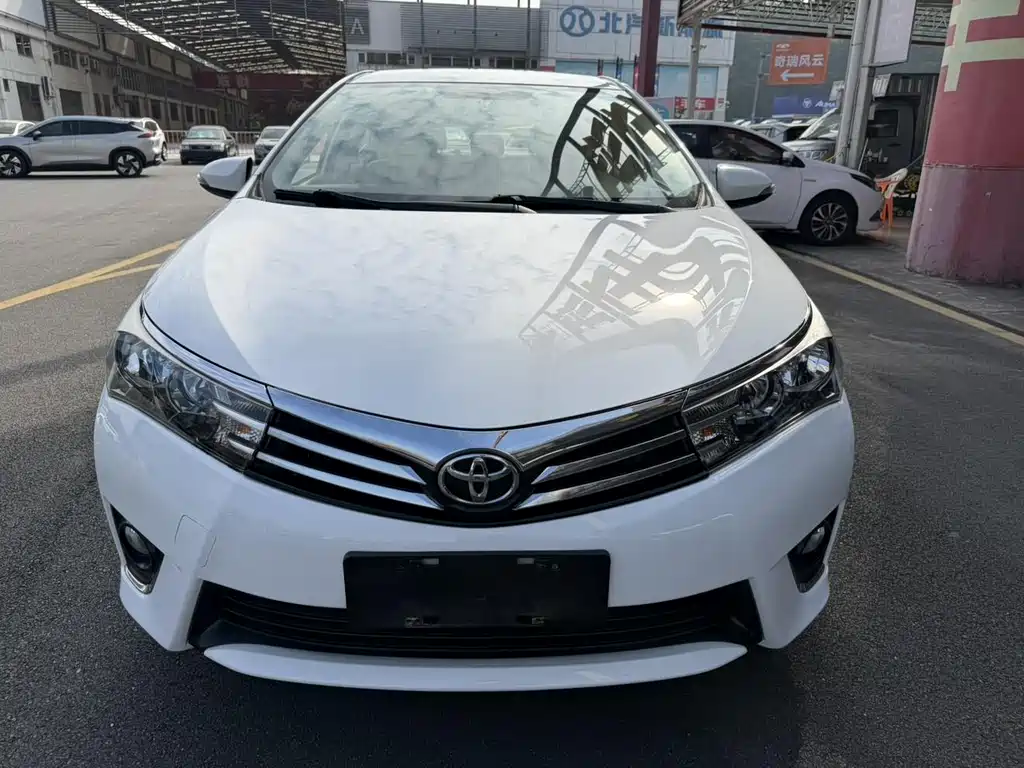 Toyota Corolla 2016 — фото 3