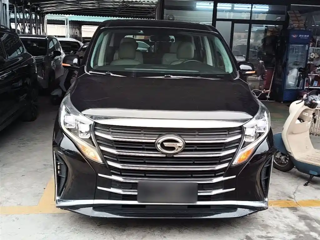 GAC Motor Trumpchi M8 2022 — фото 3