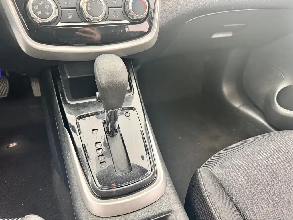 Nissan Tiida 2019 — фото 13