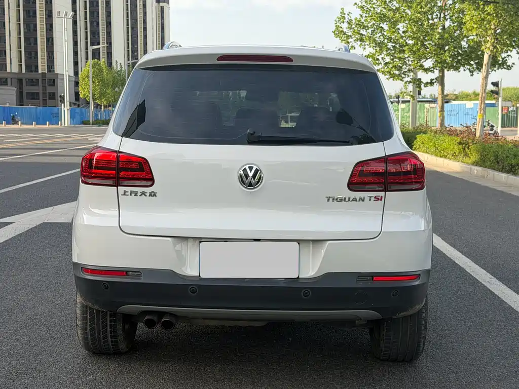 Volkswagen Tiguan 2015 — фото 8
