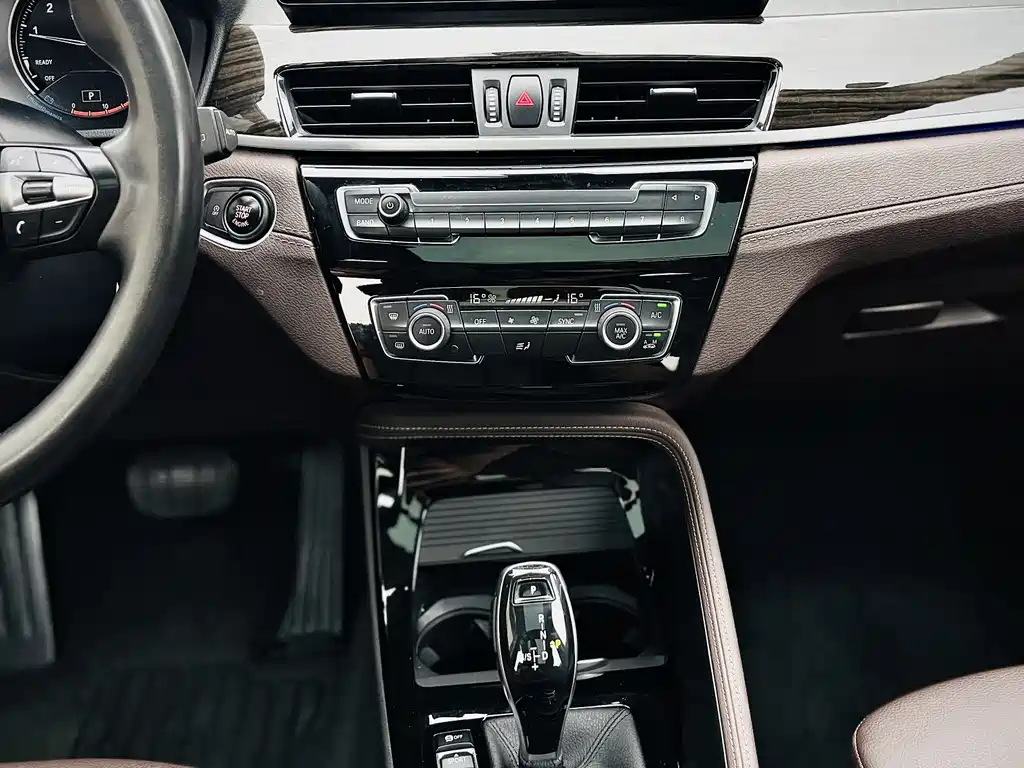 BMW X1 2020 — фото 9