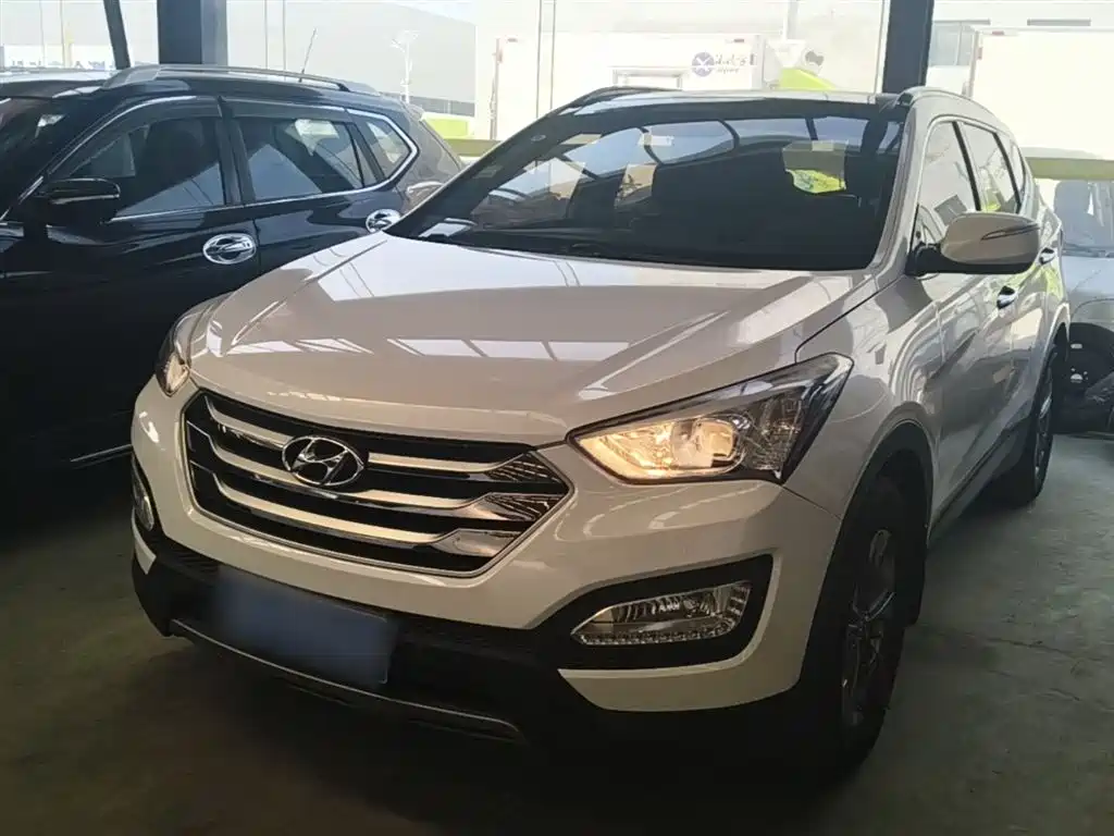 Hyundai Santa Fe 2016 — фото 1