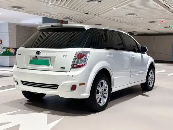 BYD E6 2016