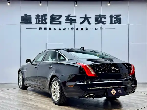 Jaguar XJ 2016
