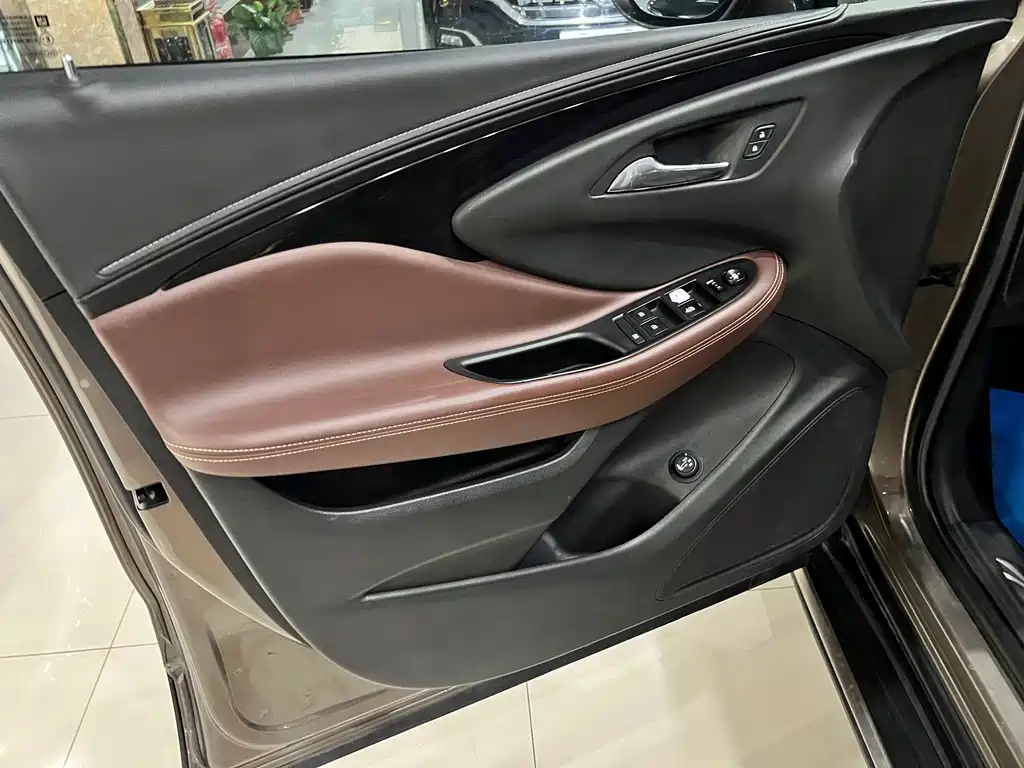 Buick Envision Plus 2018 — фото 7