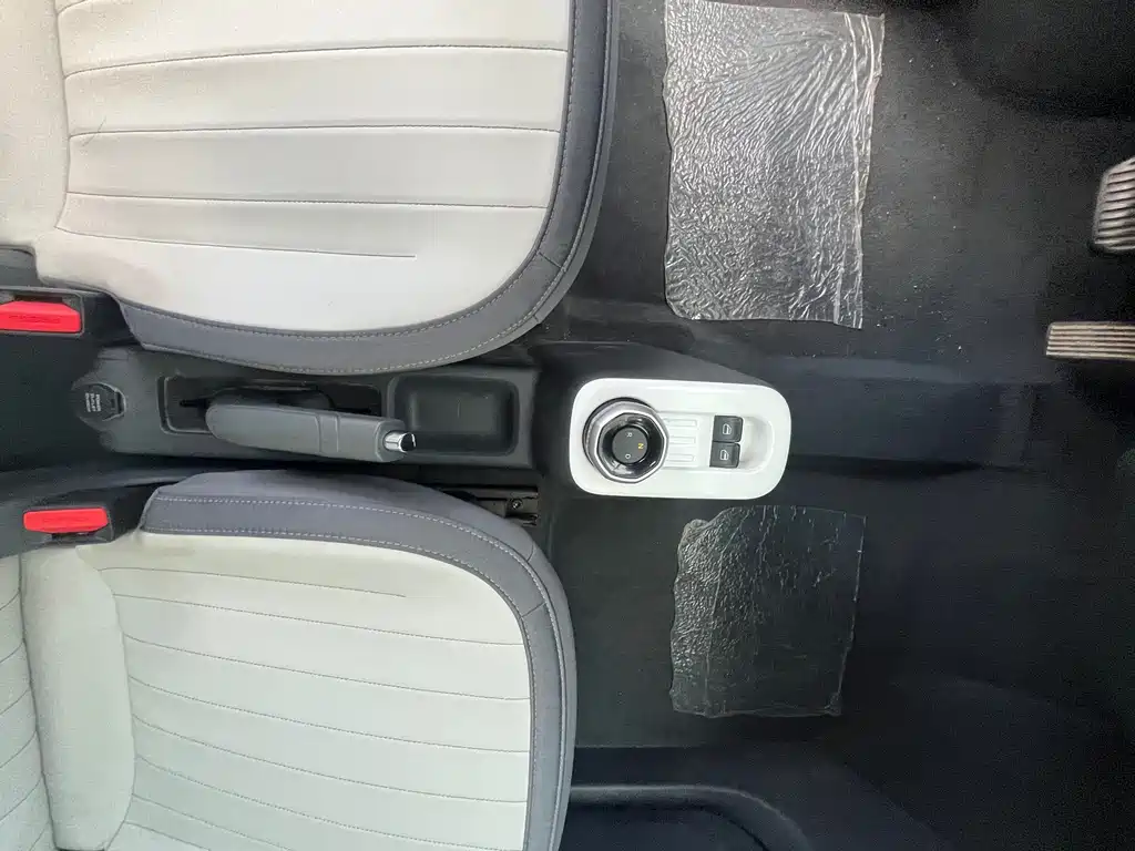 Geely Galaxy Panda 2025 — фото 10