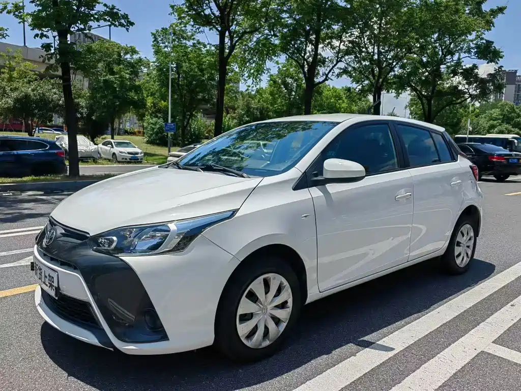 Toyota Yaris L 2017