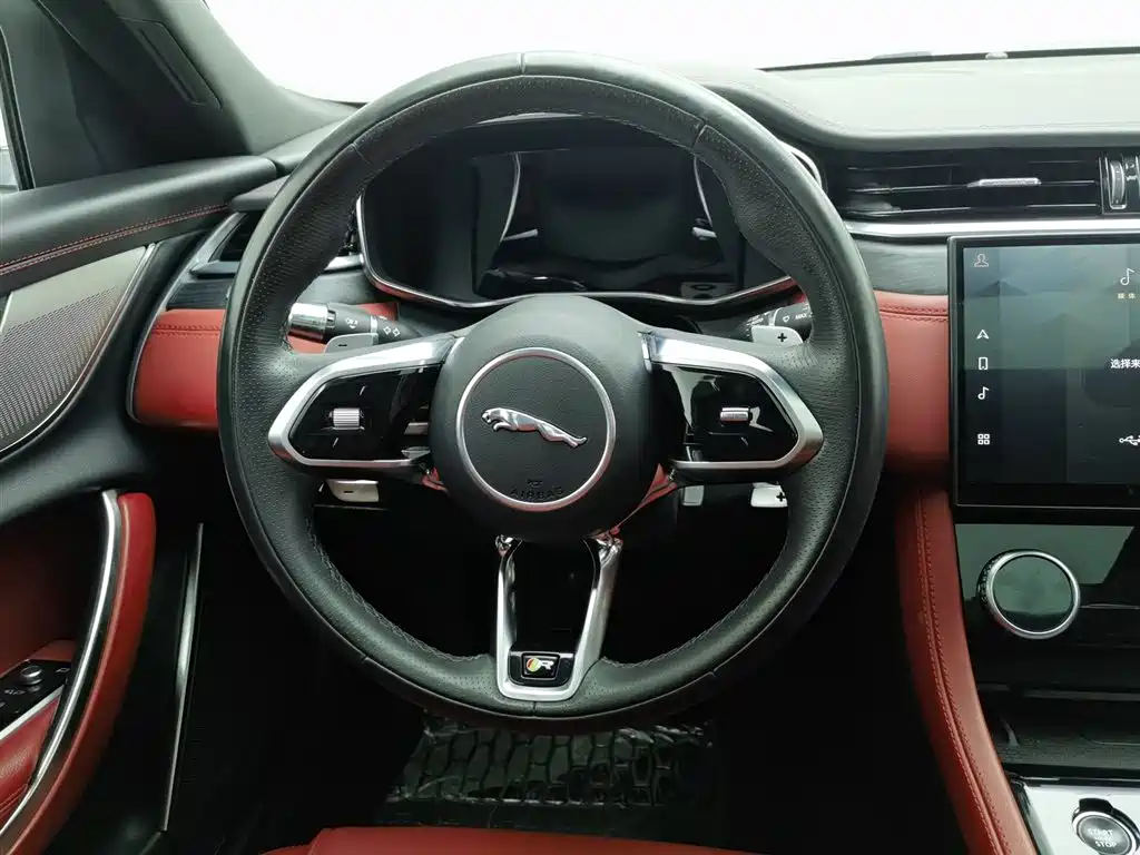Jaguar XFL 2022 — фото 11