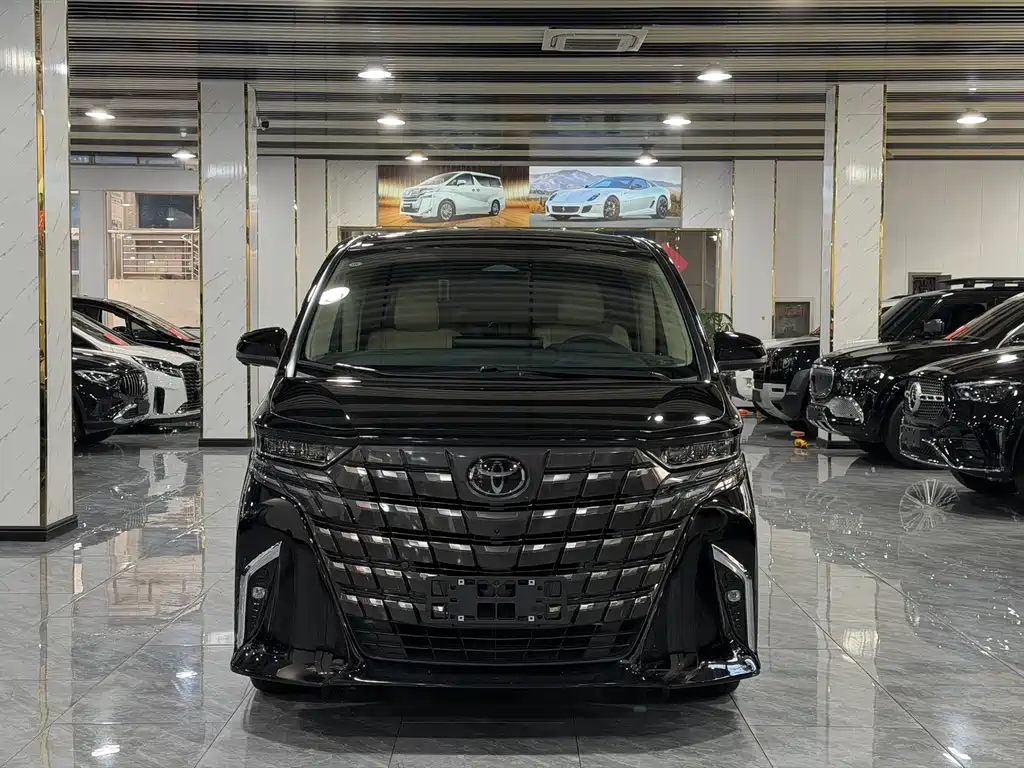 Toyota Alphard 2024 — фото 2