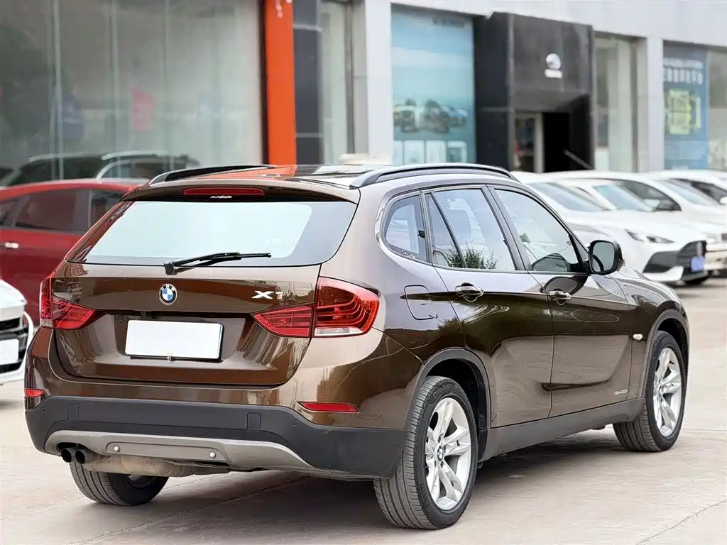 BMW X1 2013 — фото 9