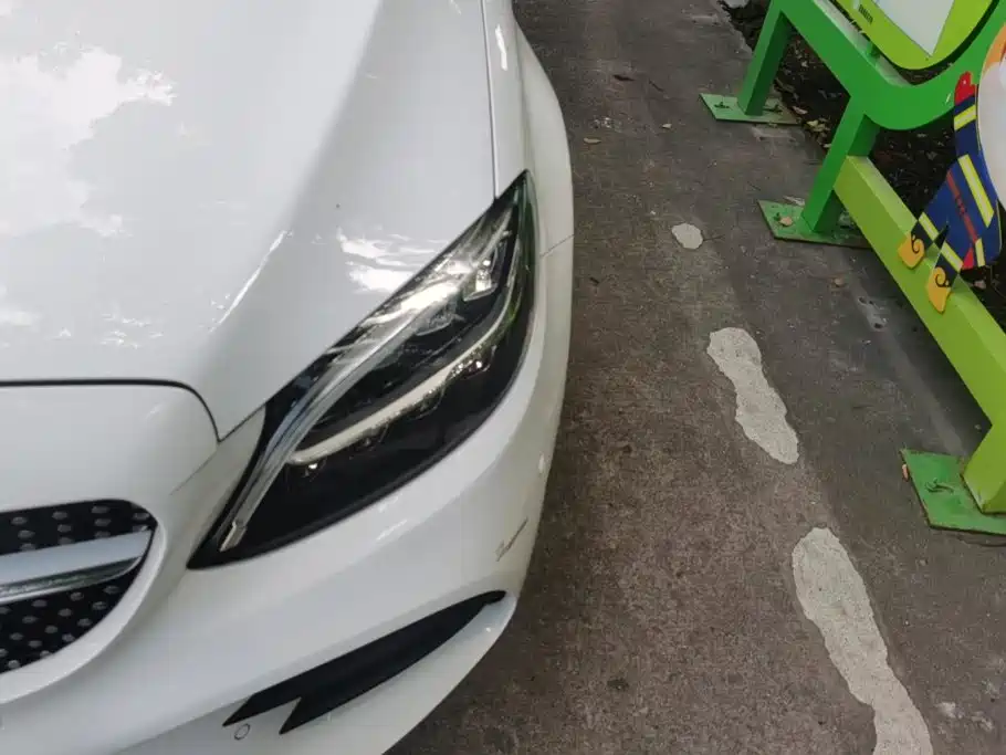 Mercedes-Benz C-Class 2021