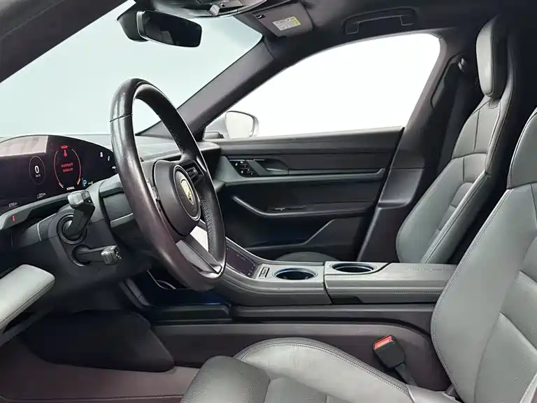 Porsche Taycan 2021 — фото 11