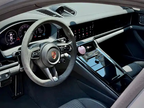 Porsche Panamera 2025