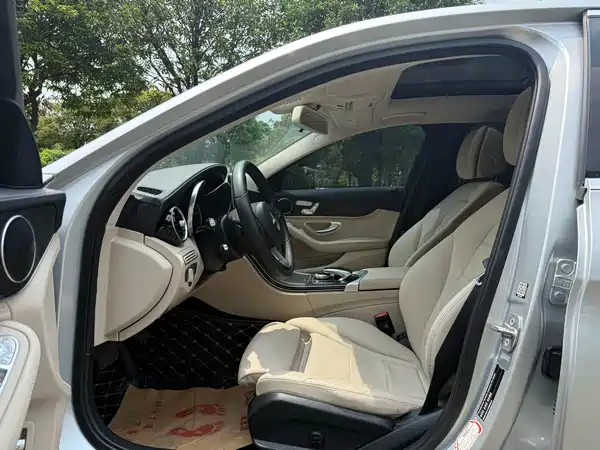 Mercedes-Benz C-Class 2018