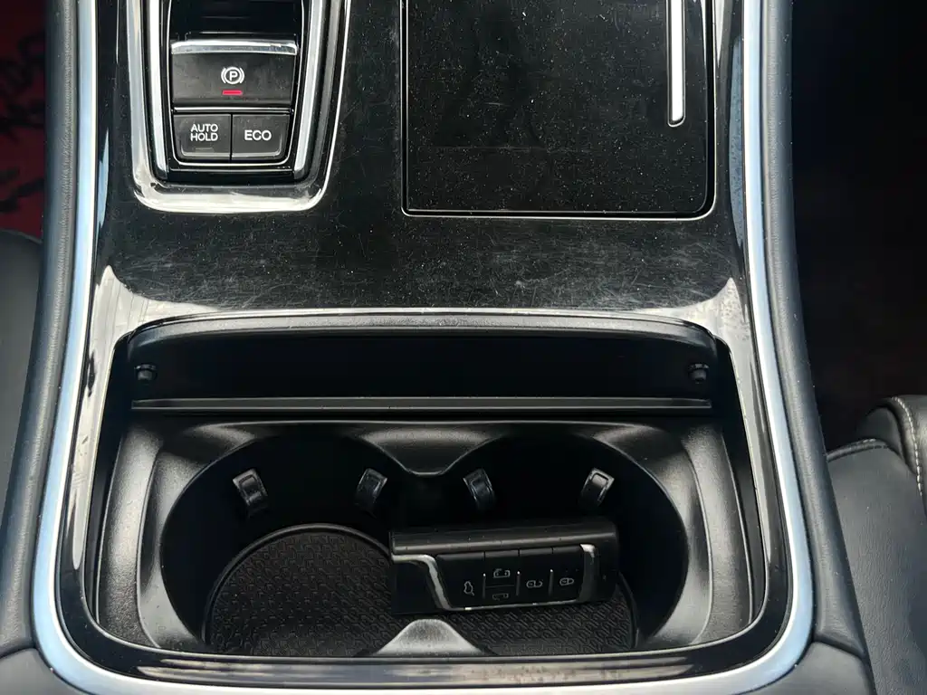 GAC Trumpchi M8 2022 — фото 16
