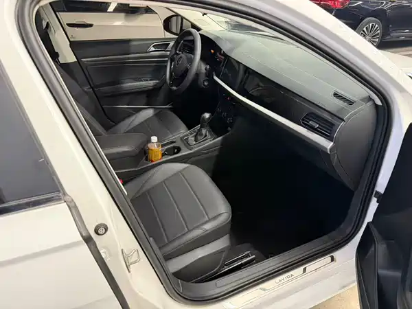Volkswagen Lavida 2022