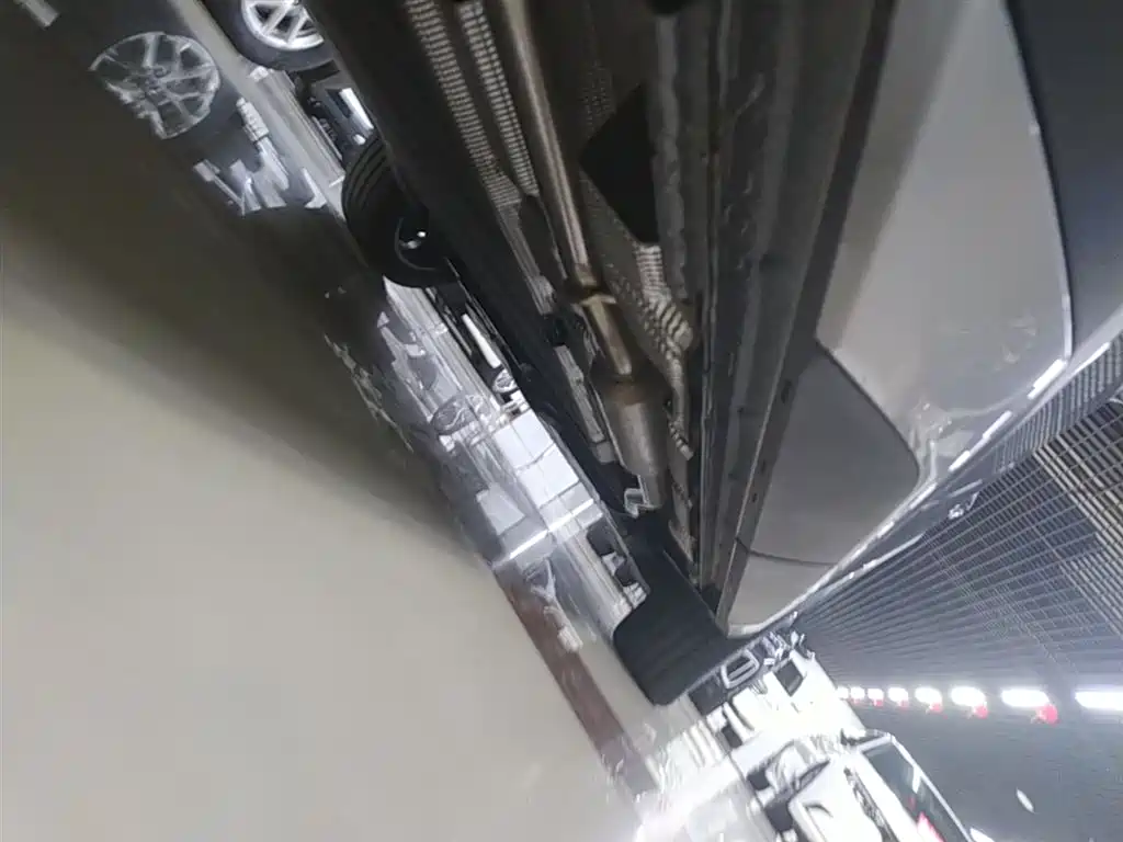 BYD L DM-i 2025 — фото 21