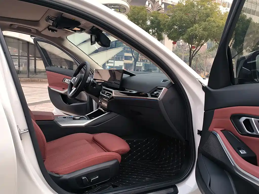 BMW i3 2024 — фото 6
